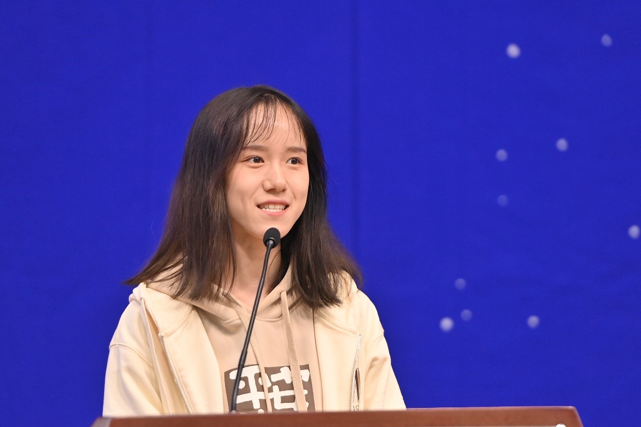 pic11学生代表熊青云发言.jpg